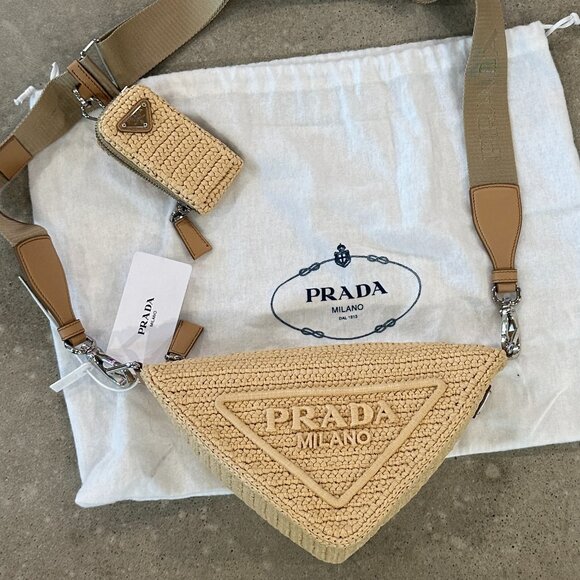 Prada Beige Raffia Triangle Shoulder Bag NWT and dustbag $3500 SOLD OUT - Picture 4 of 9
